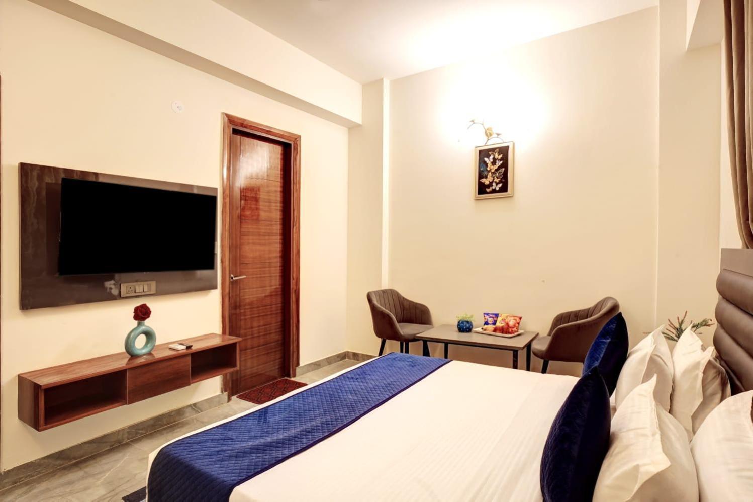 Hotel Elite Grand Near Kailash Hospital Noida Exteriér fotografie