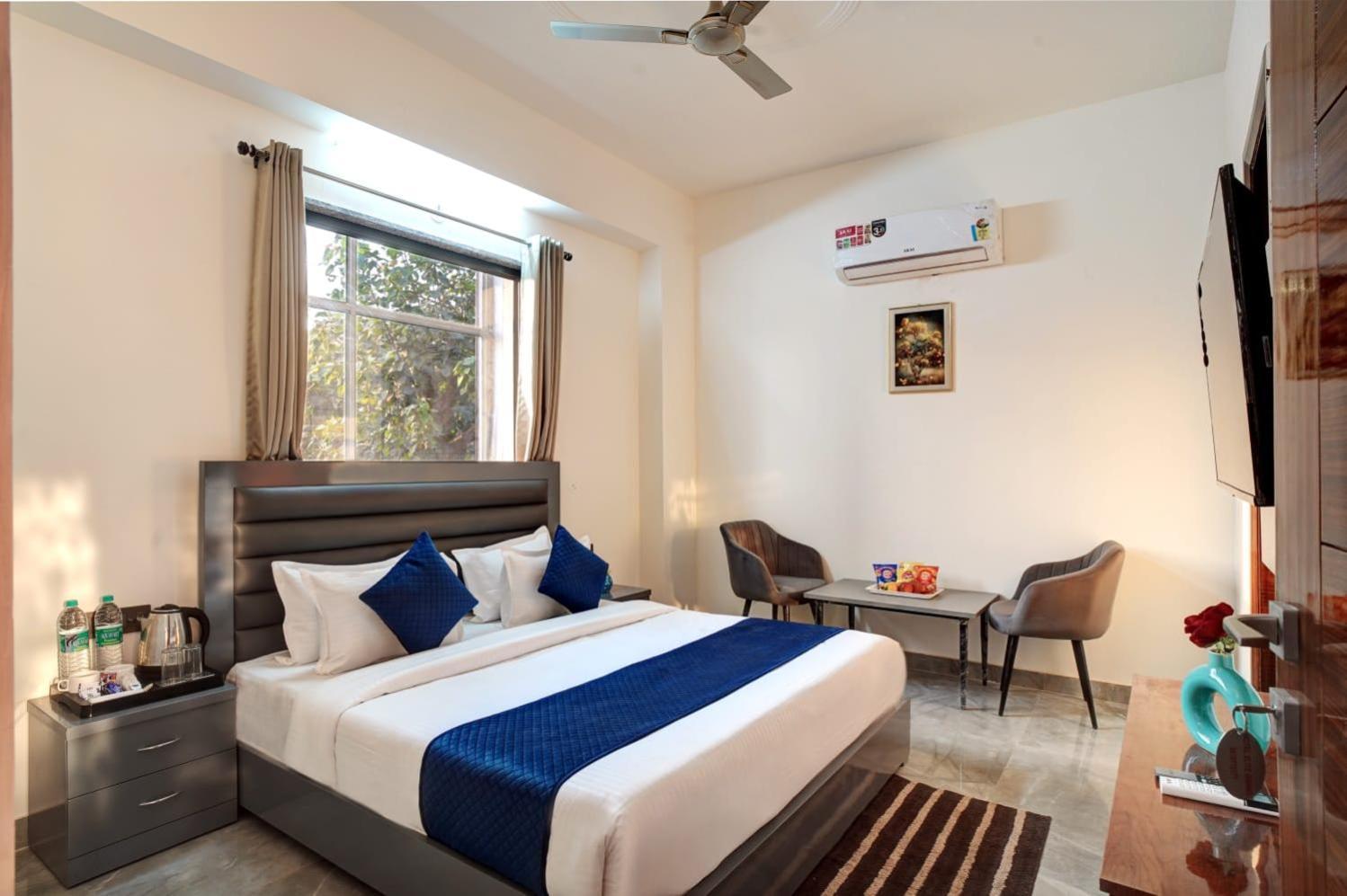 Hotel Elite Grand Near Kailash Hospital Noida Exteriér fotografie
